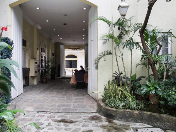 White Knight Hotel Intramuros image 11