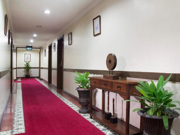 White Knight Hotel Intramuros image 6